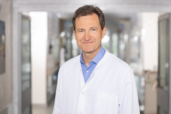 Hyperteniosloge  Chefarzt Prof. Bernd Sanner